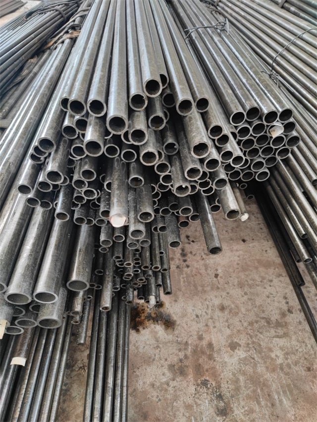 新田小口径精密无缝钢管